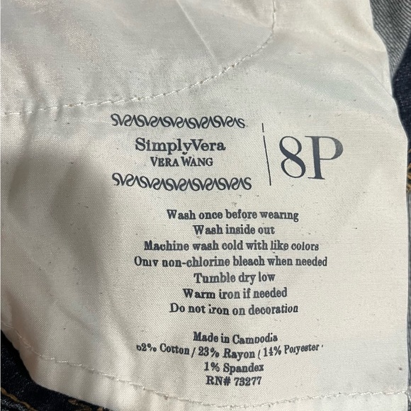 Vera Wang women's jeans size 8P - Picture 4 of 4